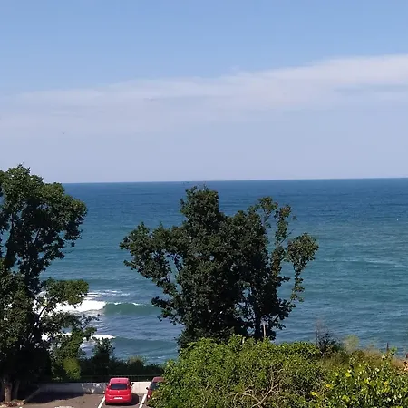 White град * Kiten (Burgas)